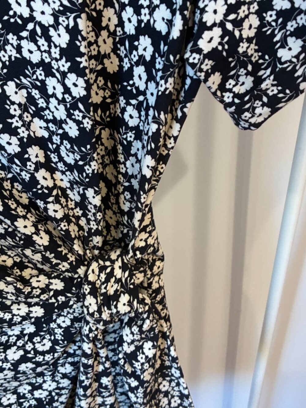 Sezane pippa short dress in madison black & cream floral print, size small - Picture 4 of 7
